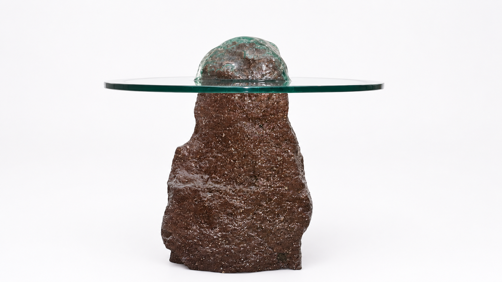 Red Lava Rock #004 Sehpa