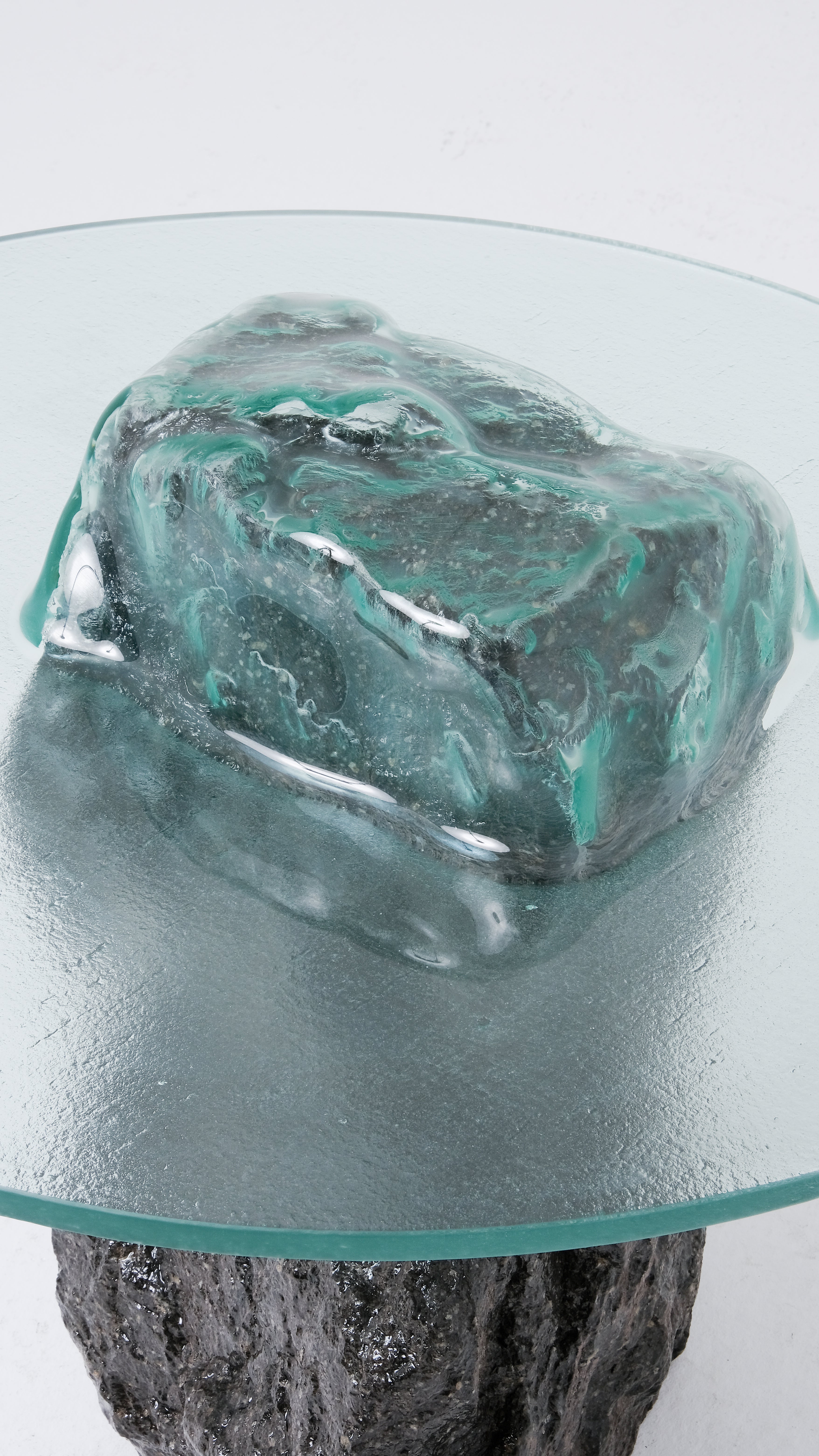 Homer Lava Stone #005 Sehpa